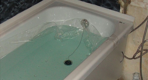 Установкой акрилового вкладыша | Василеостровкая